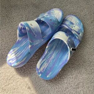 Marbled Blue & White Slip-On Sandals